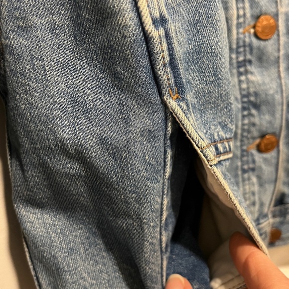 Madewell Denim Jacket in Greyhart wash - Picture 6 of 9